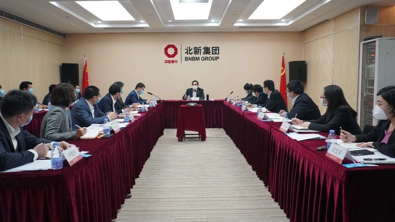 周育先到北新集團調(diào)研指導工作